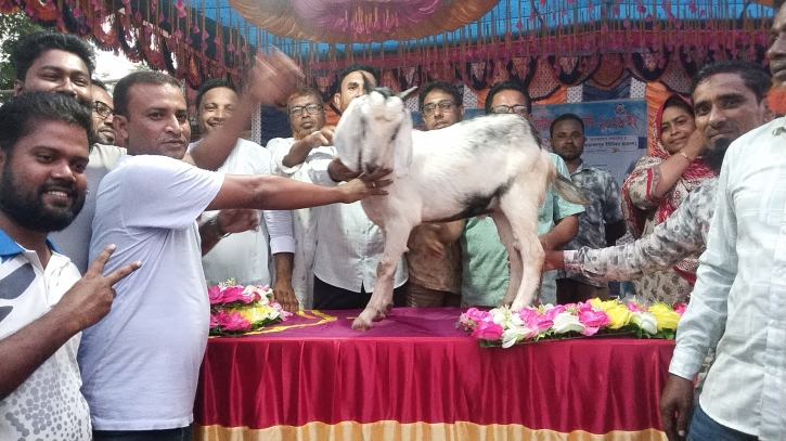 কোকো স্মৃতি ফুটবল খেলায় রনি একাদশ চ্যাম্পিয়ন